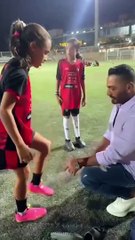 تامر حسني يُفاجيء ابنته تالية وصديقاتها أثناء تدريباتهن الرياضية