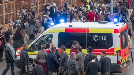 Nach Sturz: Oktoberfest-Besucher erhält schlimme Diagnose