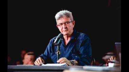 VIDEO: Trois cents personnes, dont Mélenchon, pour soutenir le maire LFI agressé