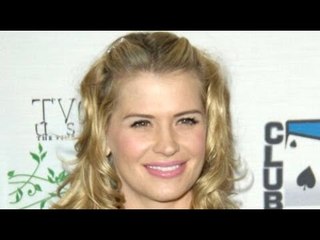 Kristy Swanson, farouche anti vaccin, a été hospitalisée après des complications...