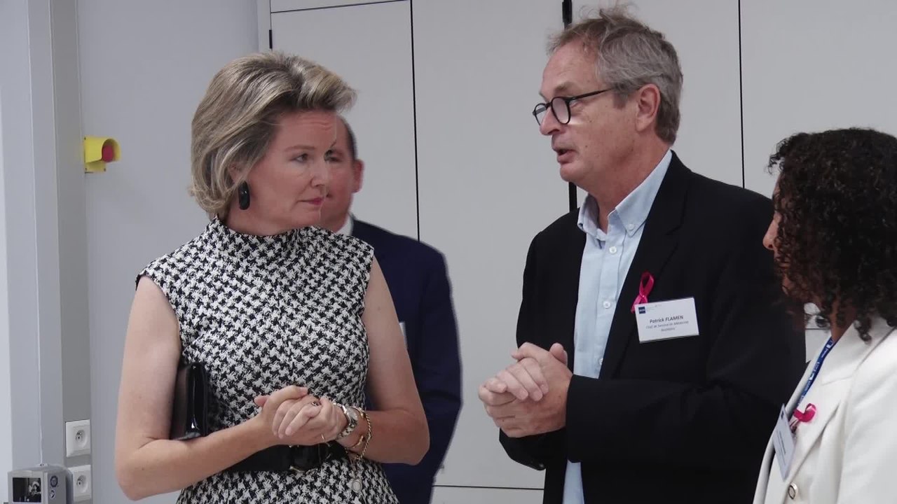La Reine visite les nouvelles installations de l'Institut Jules Bordet à Anderlecht