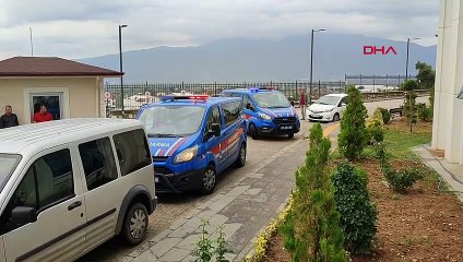 Ehliyetsiz sürücü yol kenarında minibüs bekleyen kişiyi öldürdü