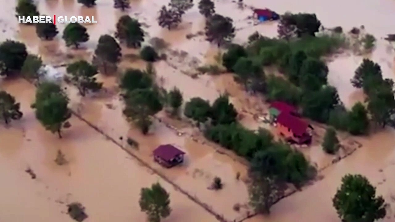 İstanbul Şile’de yağış sonrası dere taştı, oluşan tablo havadan görüntülendi!