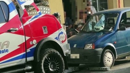 Télécharger la video: Morto al Policlinico anziano investito a Brolo