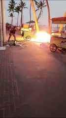 Carrinho de milho pega fogo e assusta populares na Orla de Ponta Verde