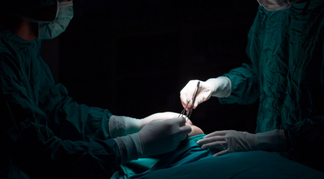 Mallorca: Influencerin stirbt nach Schönheits-OP