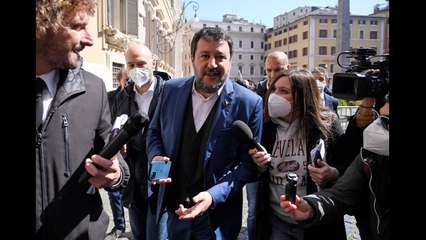 Viaggio a Mosca, Salvini ci riprova «Da lunedì tutto è possibile»