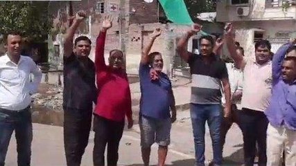 बीकानेर: शीतला गेट के बाहर ऐसा क्या हुआ कि मोहल्ले वासियों ने किया प्रदर्शन, देखिए