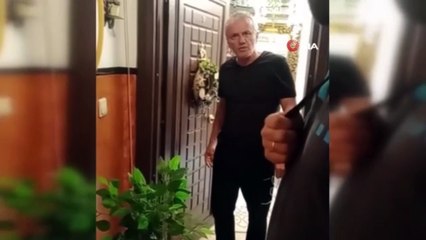 Ev sahibinden akıl almaz yöntem! Kiracılar eve giremesin diye kapılarına yapıştırıcı sürdü