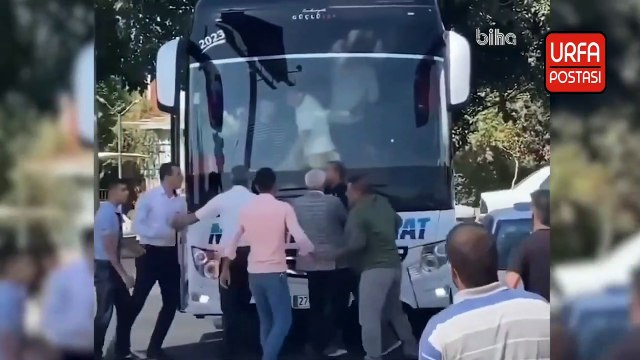 Şanlıurfa'da otobüs şoförü ile sürücü arasında yol verme kavgası