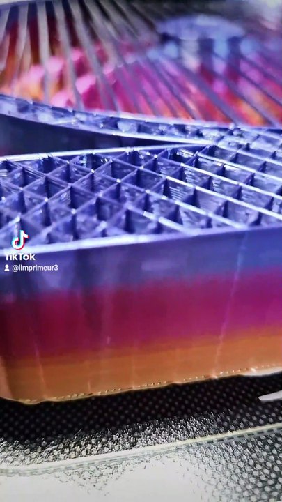 Sympa pour un premier essaie #impression3dfrance  #impression3d  #imprimeur3d  #worldofprinting