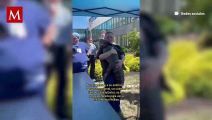 Hombre acude a partido de beisbol con su mascota de apoyo emocional y le niegan la entrada