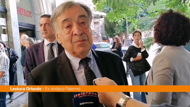 Leoluca Orlando presenta il suo libro Enigma Palermo