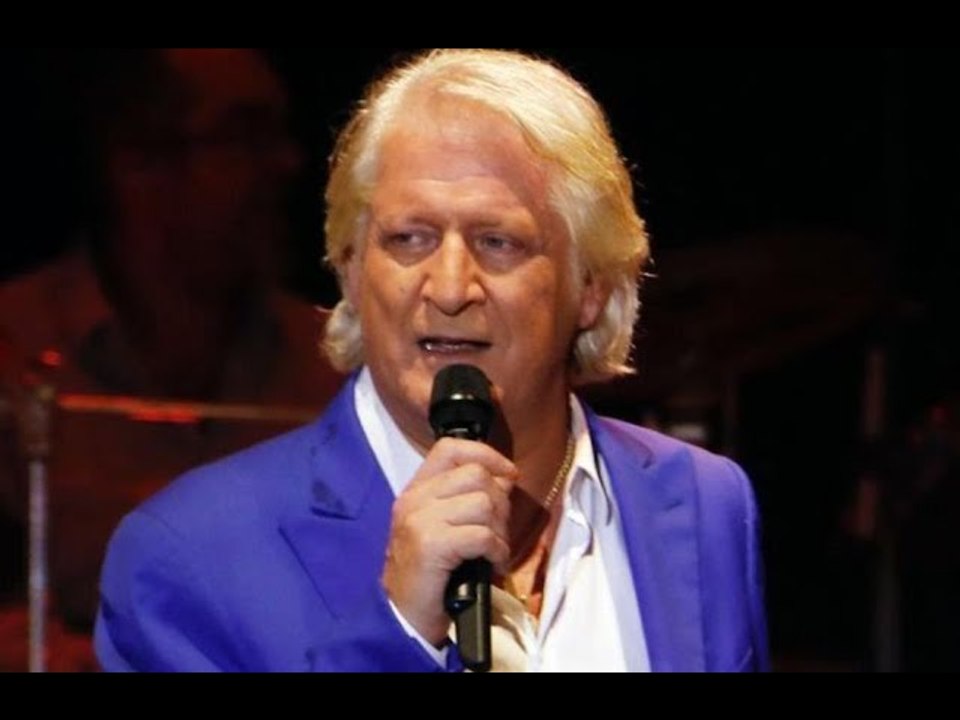 "Ma bâtardise me colle toujours à la peau" : la révélation poignante de Patrick Sébastien sur son