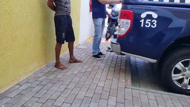 Homem mente identificação, mas GM descobre que indivíduo estava com mandado de prisão em aberto