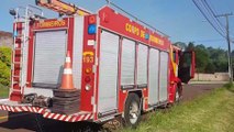 Corpo de Bombeiros combate incêndio em grande área de vegetação no Parque Verde