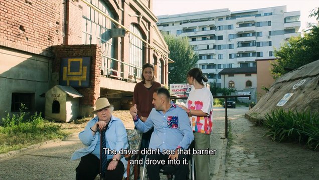 N’attendez pas trop de la fin du monde Bande-annonce (EN)