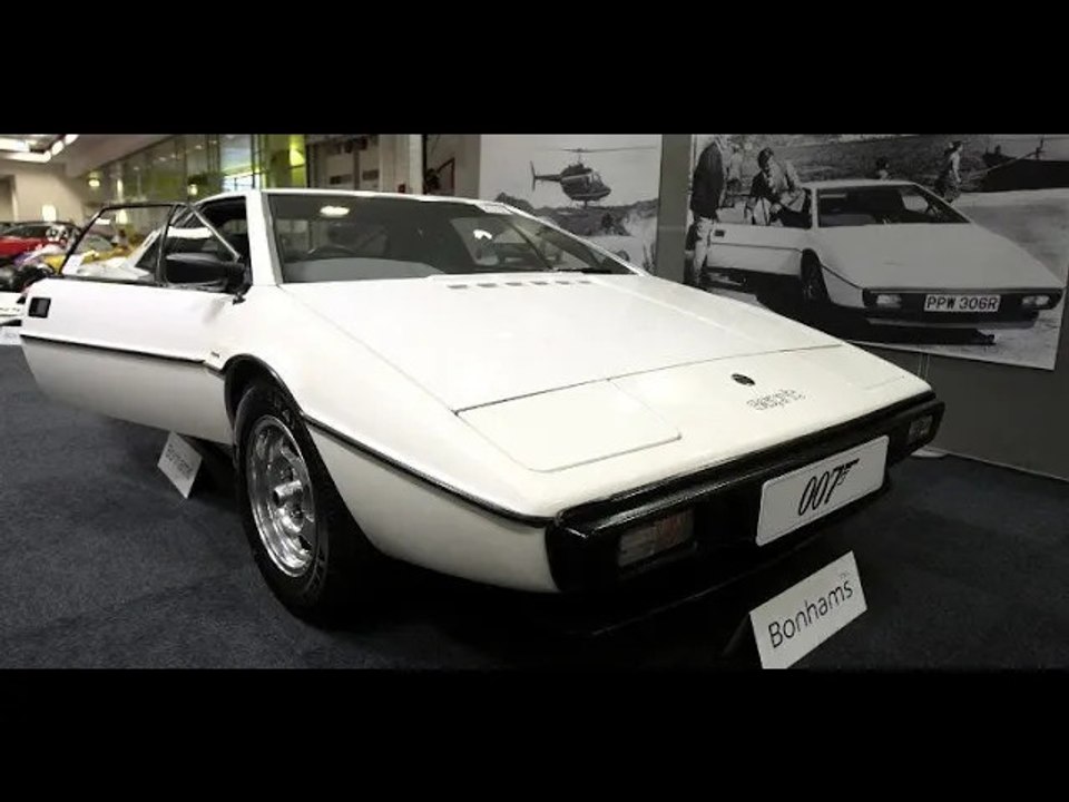 La Lotus esprit sous-marine de James Bond vendue aux enchères