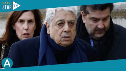 Enrico Macias dévasté par la mort d'un proche, le chanteur soutenu par son fils dans la douleur