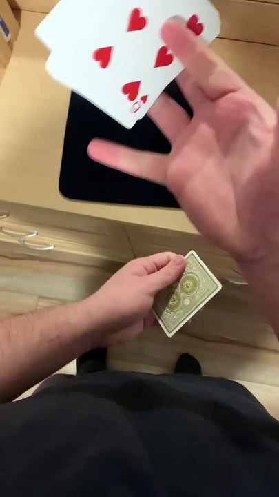 Playing Card Magic | Magic Tricks | Magic Bucket | Gianni Palumbo Magic Tricks #magician #cardmagic