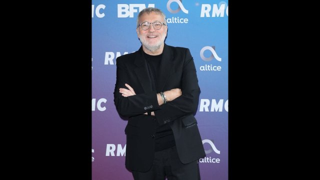 Laurent Ruquier propriétaire d'un manoir de 600m2 en Normandie : piscine, intérieur bichonné et ca