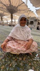 Beautiful Old lady talking with Arabic girl viral video