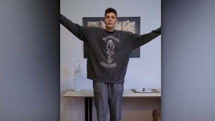 Ebrar Karakurt’tan Rusça altyazılı 'Erik Dalı' dersi