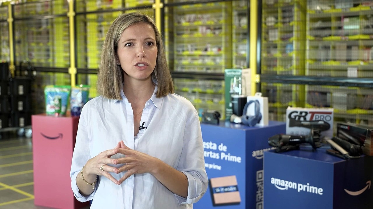 Más del 40% de los españoles que compran online lo hacen en promociones especiales, según Amazon