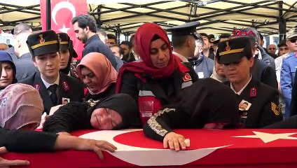 LE VÉTÉRINAIRE QUI A ÉTÉ ARRÊTÉ ET TUÉ PAR DES TERRORISTES A ÉTÉ ENVOYÉ POUR SON DERNIER VOYAGE