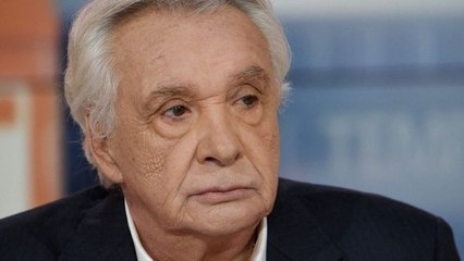 Michel Sardou : les gendarmes débarquent chez Europe 1 pour saisir l'un de ses disques !