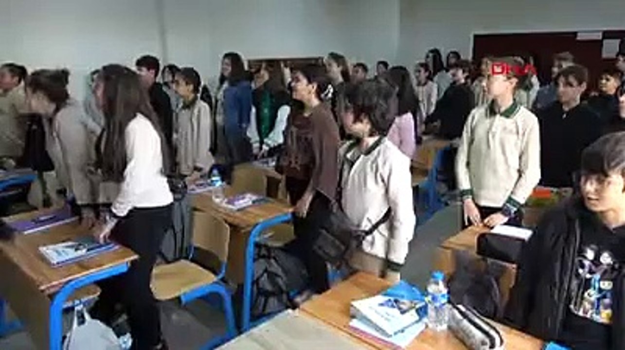 Dünyanın en iyi 50 öğretmeninden biri seçildi