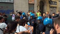 Studenti in corteo a Torino: scontro con la polizia