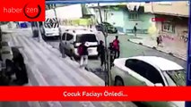 Okul Önünde Kaza: Çocuk Faciayı Önledi