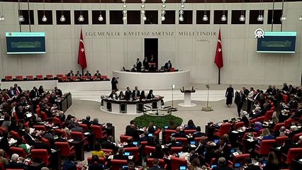 Ev kadınlarına emeklilik, taşerona kadro, evlenenlere faizsiz kredi! Torba yasada düğmeye basıldı