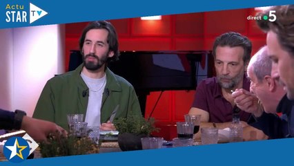 Malaise dans C à vous : "c'est un macaron à la cervelle ?", un invité très embarrassé face à son ass