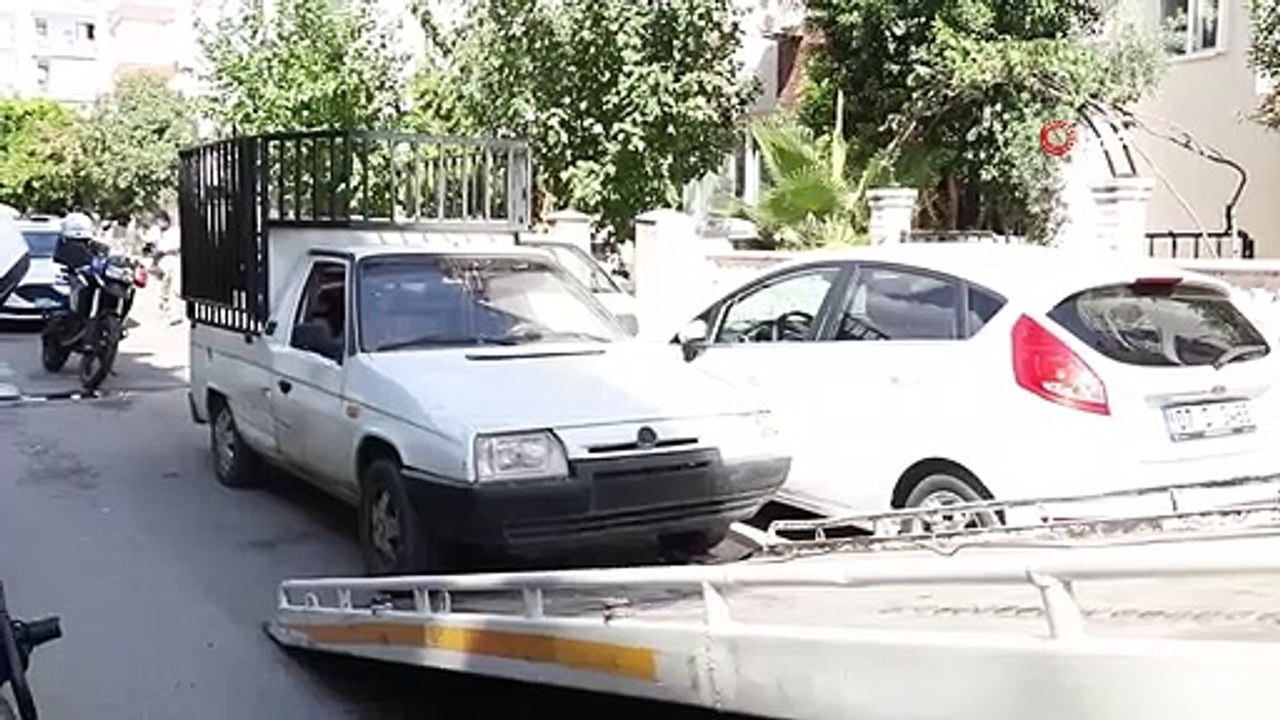 Une course-poursuite a eu lieu entre la police et le véhicule détourné par 3 enfants à Antalya