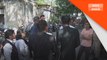 Polis India geledah pejabat, rumah wartawan