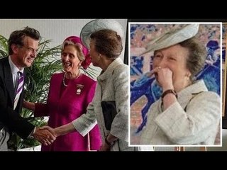 La principessa Anna "scoppiò a ridere" per la "cravatta succinta" mentre rappresentava la regina