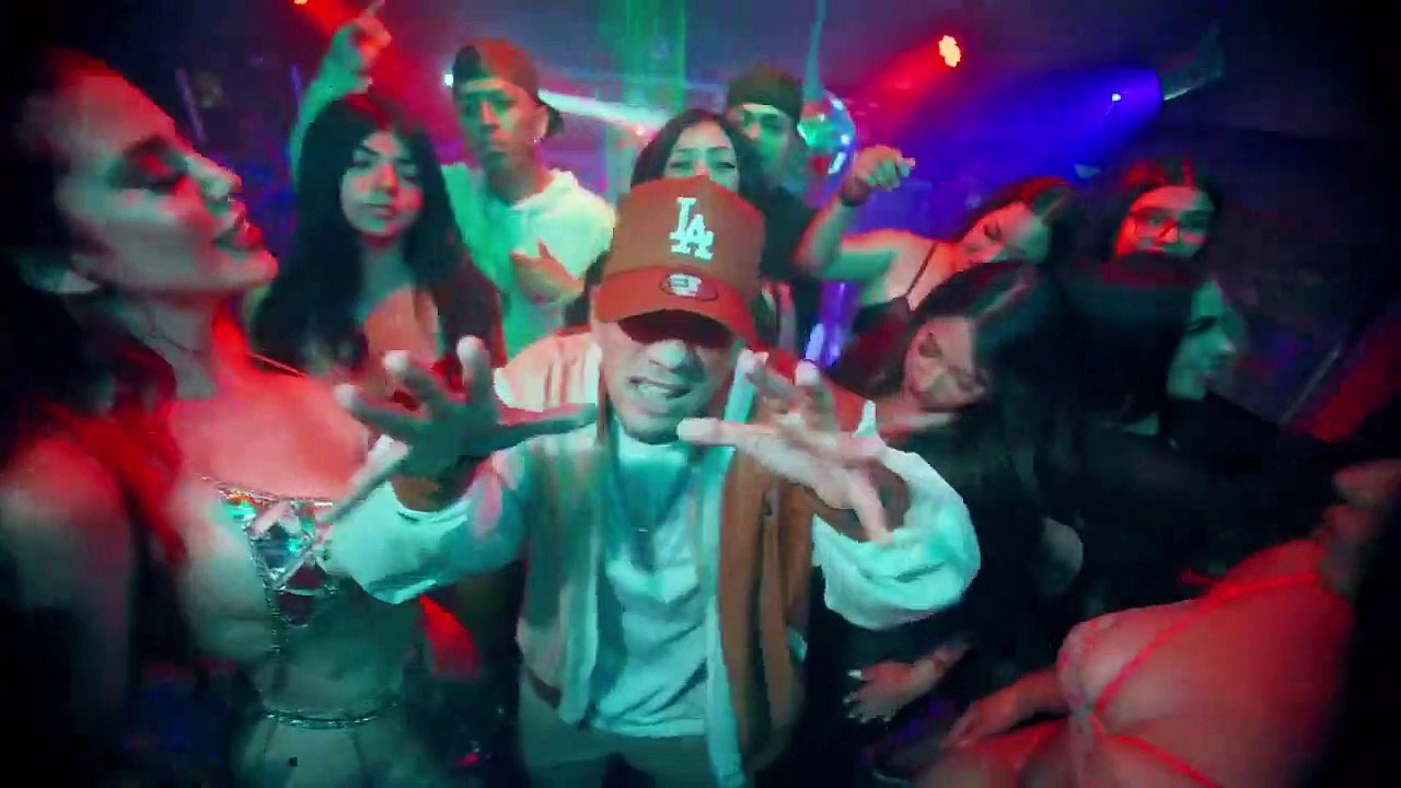 Remik González - Ese Culo Ft Sirhena (Video Oficial)