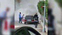 Sebebini kimse anlayamadı! Park halindeki otomobil yandı