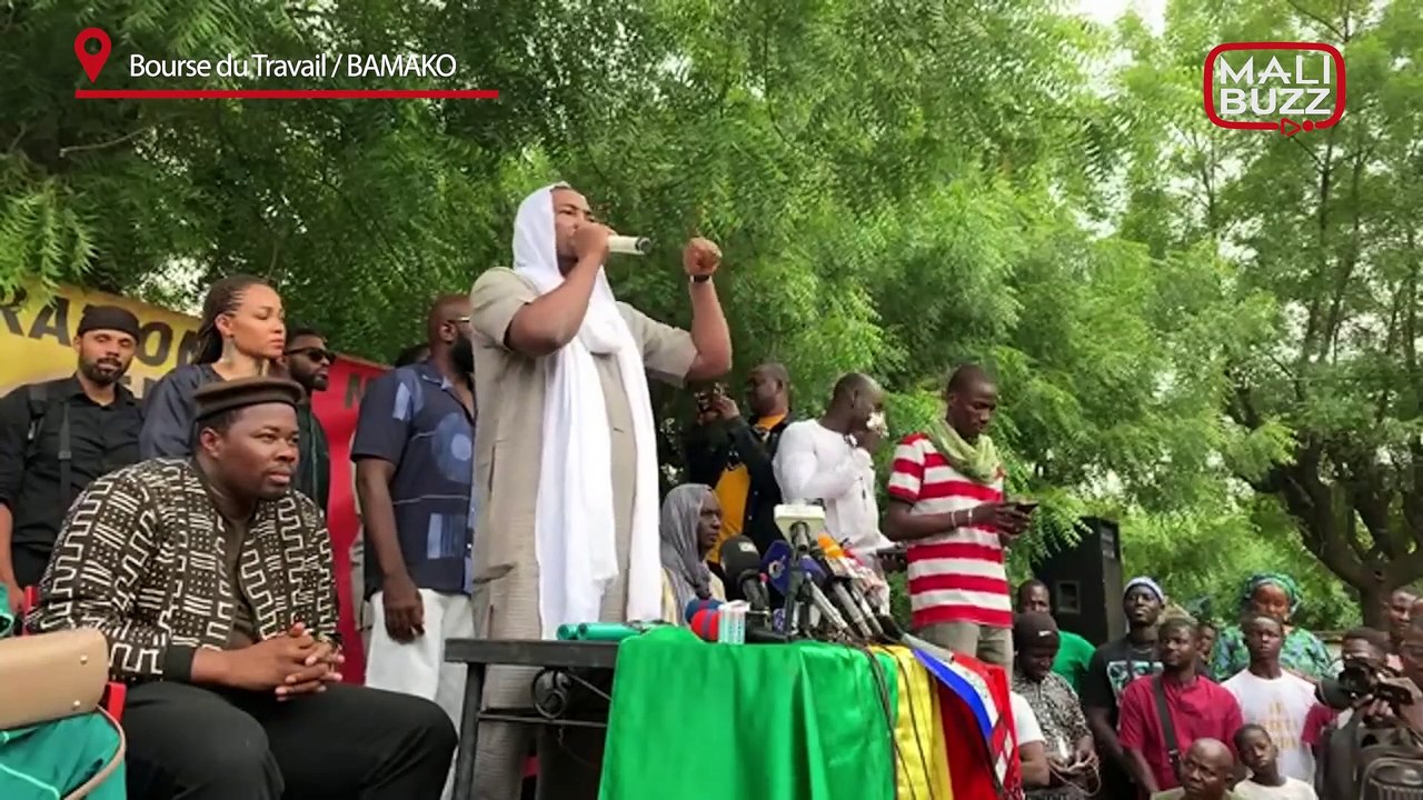 intervention de Bassaro SYLLA au Meeting de Yêrêwolo Débout sur les Remparts pour la célébration du départ de la MINUSMA