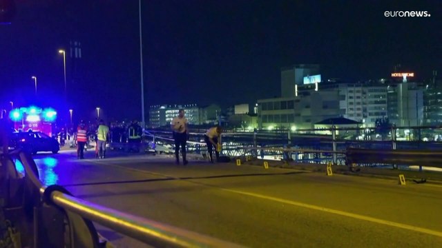 20 قتيلاً على الأقل إثر سقوط حافلة من جسر في مدينة البندقية الإيطالية