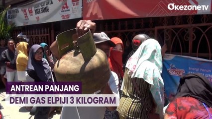 Warga Kota Makassar Antre Berjam-jam Demi Gas Elpiji 3 Kilogram