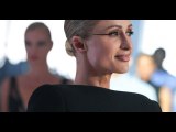 VIDEO: PHOTOS Paris Hilton dévoile ses jambes sculpturales dans une micro-robe, Angela Bassett domin