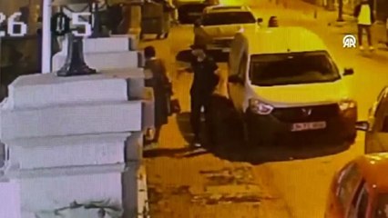 Edirne'de "yankesici" güvenlik kamerasını görünce çaldığı telefonu geri verdi