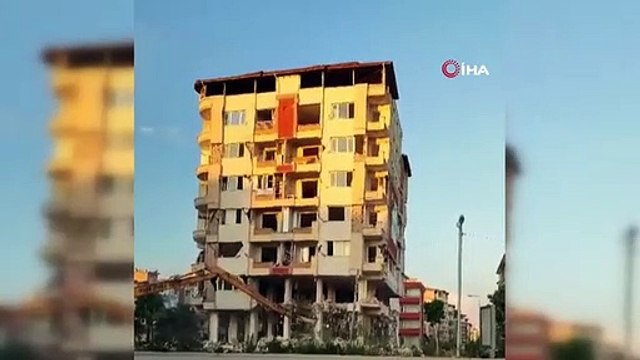 Moments de panique d'un citoyen lors de la dévastation à Hatay, où a frappé le tremblement de terre