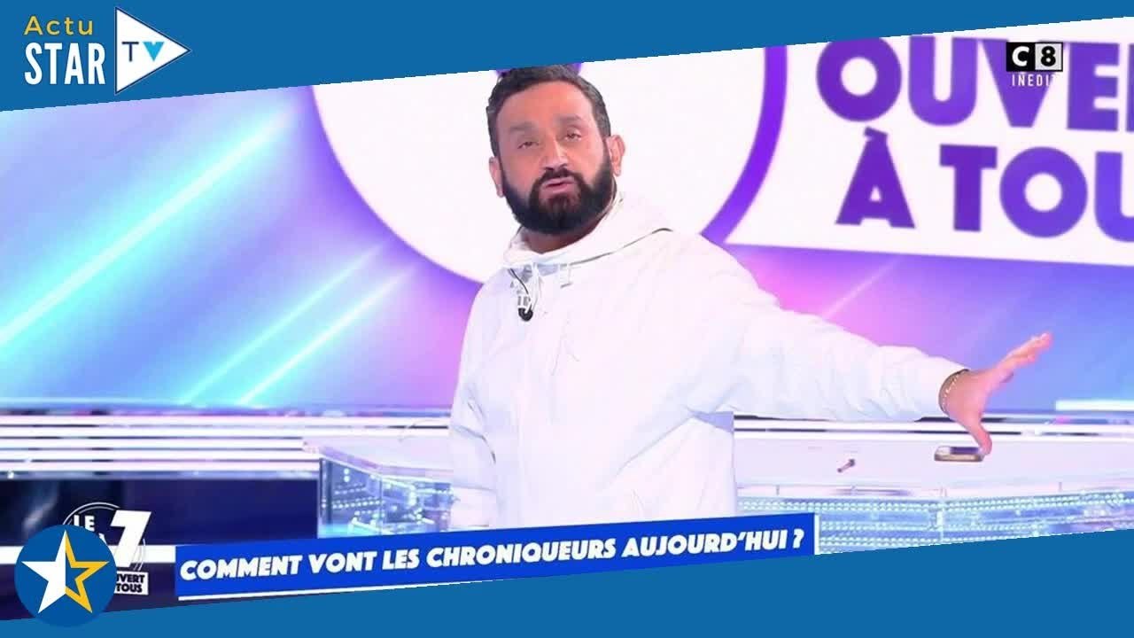 "Ma mère voit un mec à poil !" : Cyril Hanouna dévoile le jeu improbable auquel il jouait durant sa
