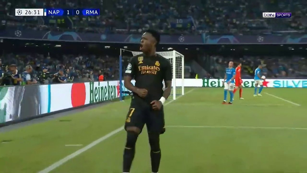 اهداف مباراة ريال مدريد ونابولي 3-2 في دوري ابط...