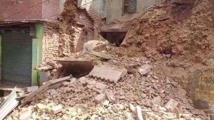 ब्रेकिंग: जौनपुर के इस इलाके में जर्जर मकान धराशाई, मची चीख पुकार