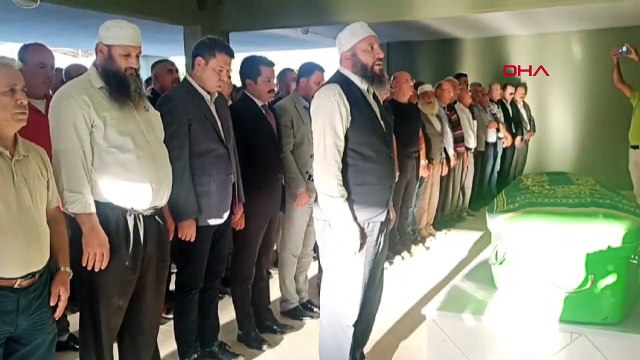 L'homme d'affaires qui a été poignardé à mort par son fils avec qui il s'est disputé à Arsuz a été enterré